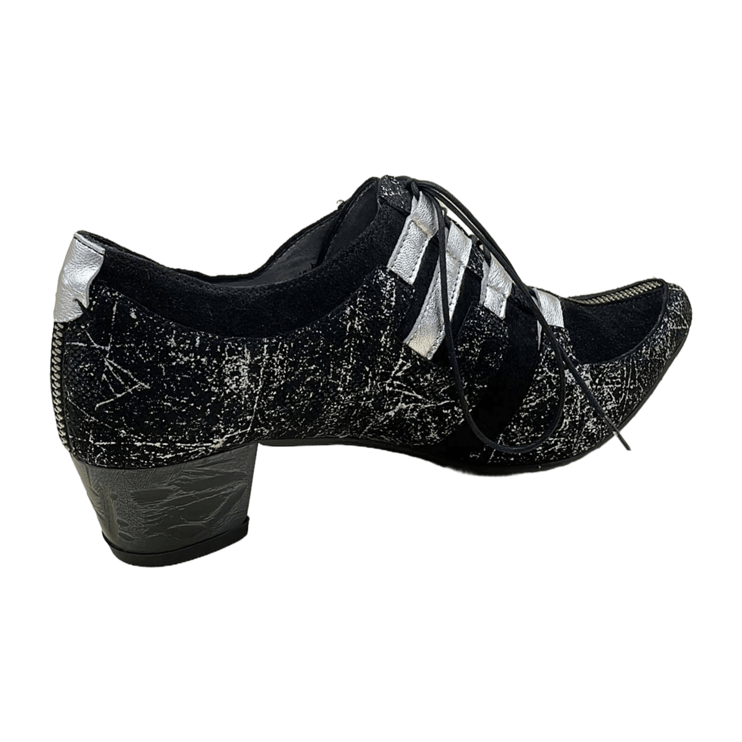 31373037303232-0001-eu_3700