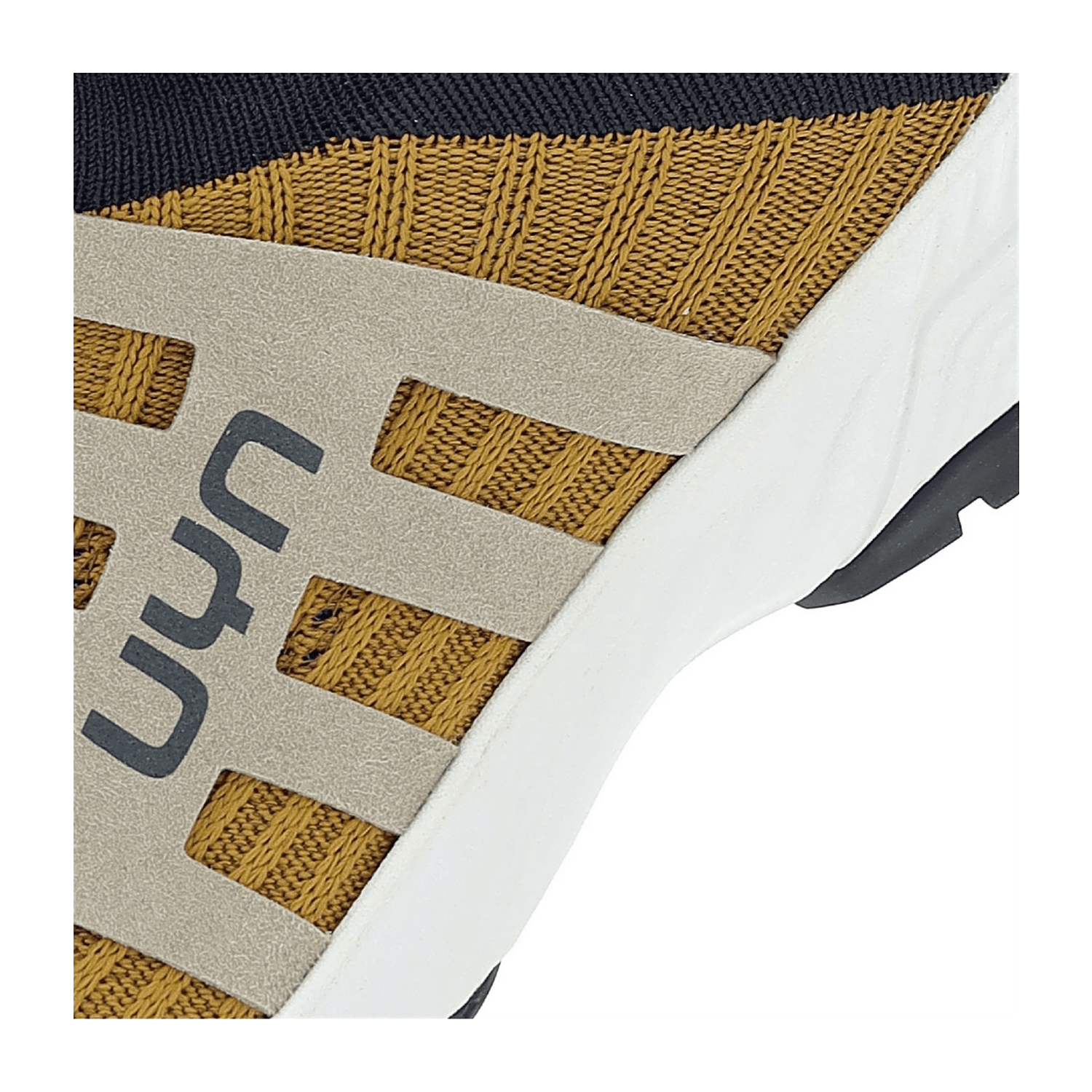 75796E5F79313030303938-0002-eu_3800