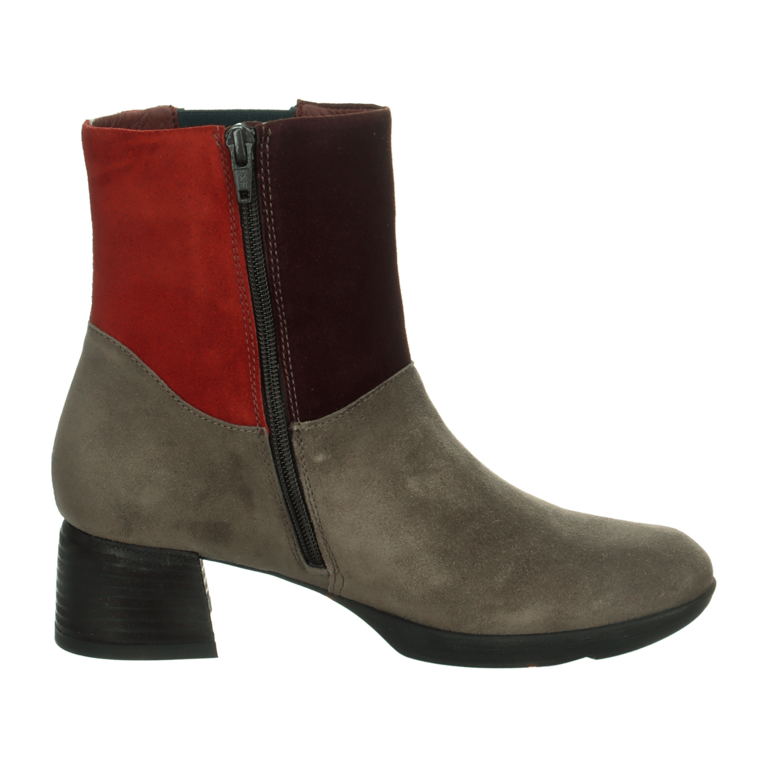 31383937313734-0001-eu_3700