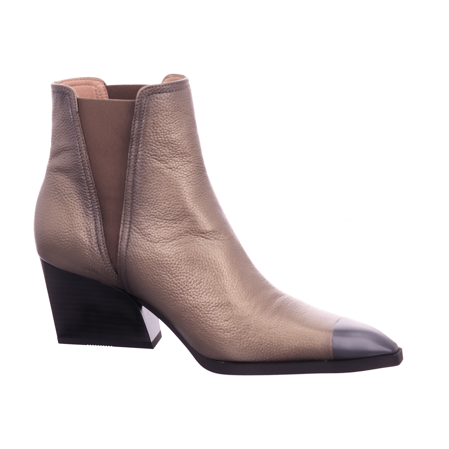 31393132323932-0001-eu_3700