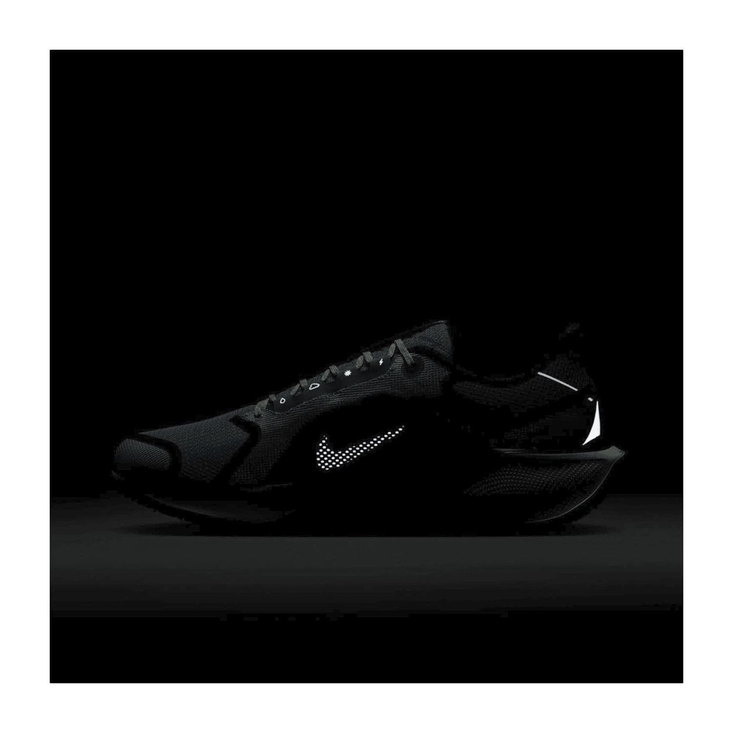 6E696B655F667131333536-0001-uk_100