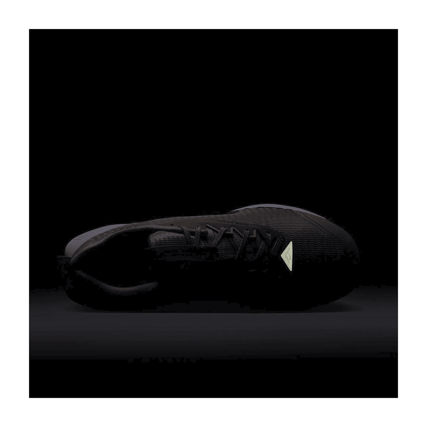 6E696B655F667130393034-0006-uk_100