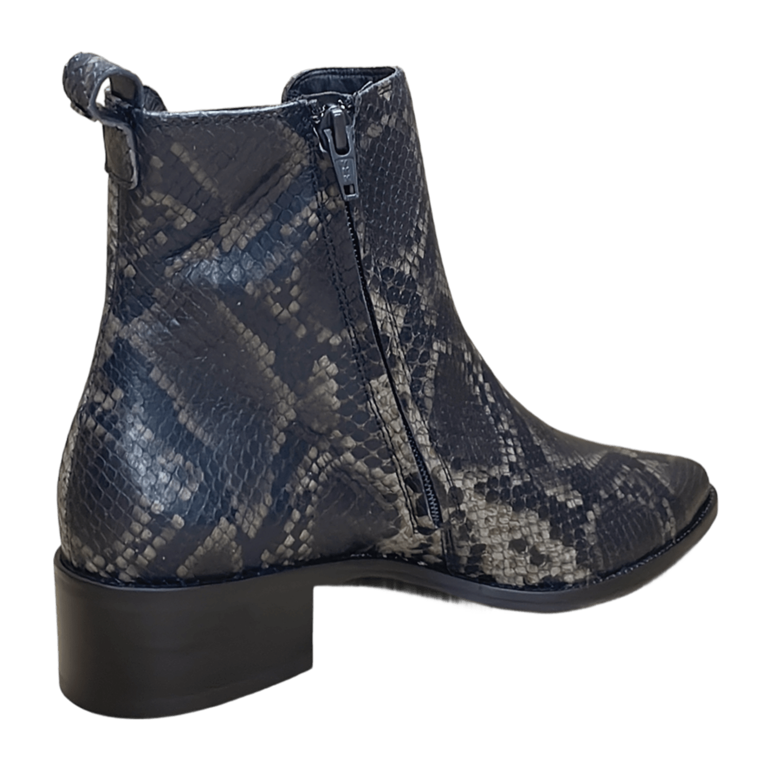 32303833393838-0001-uk_45