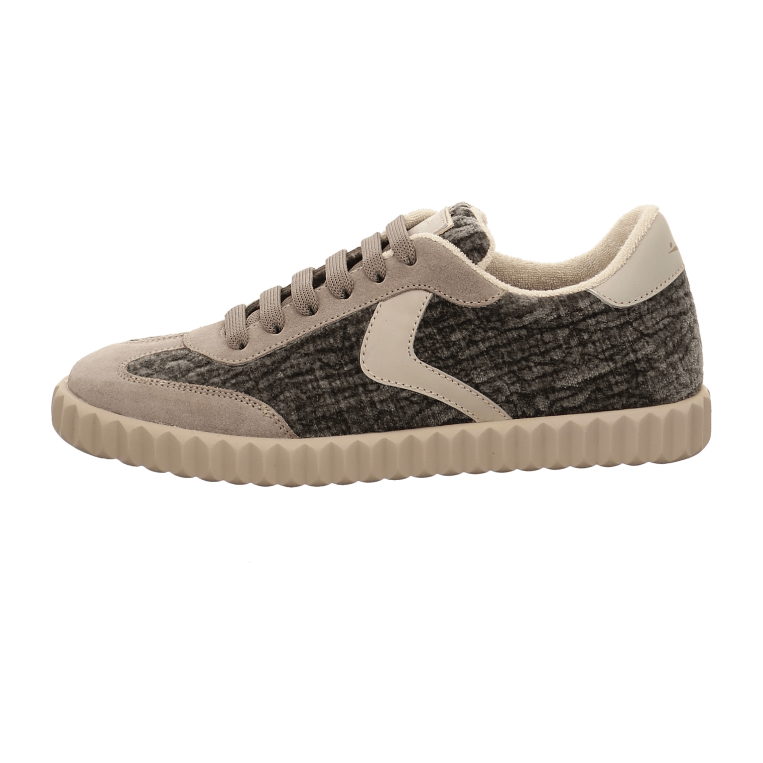 32313035323639-0001-eu_3900