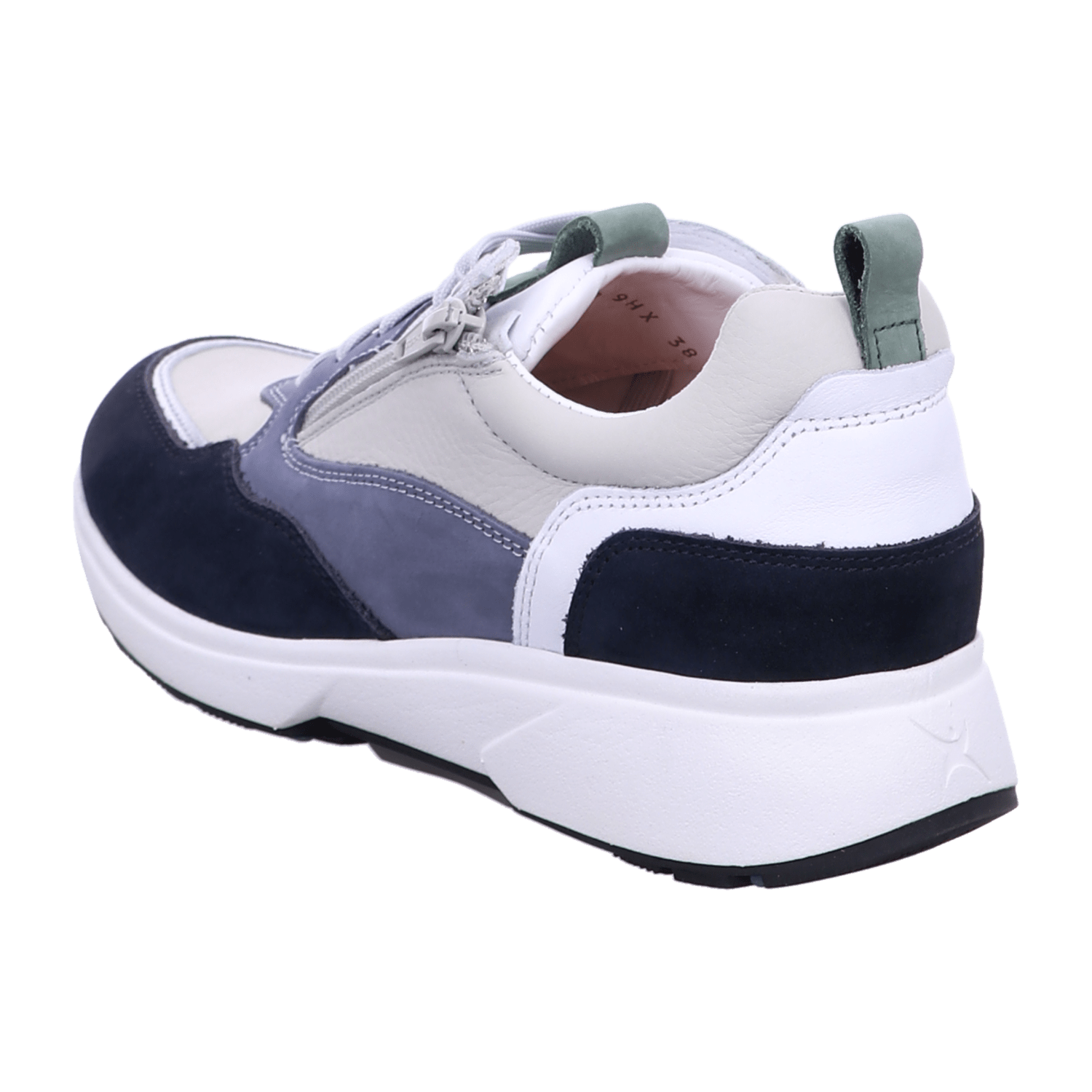 32313435373735-0001-eu_3700