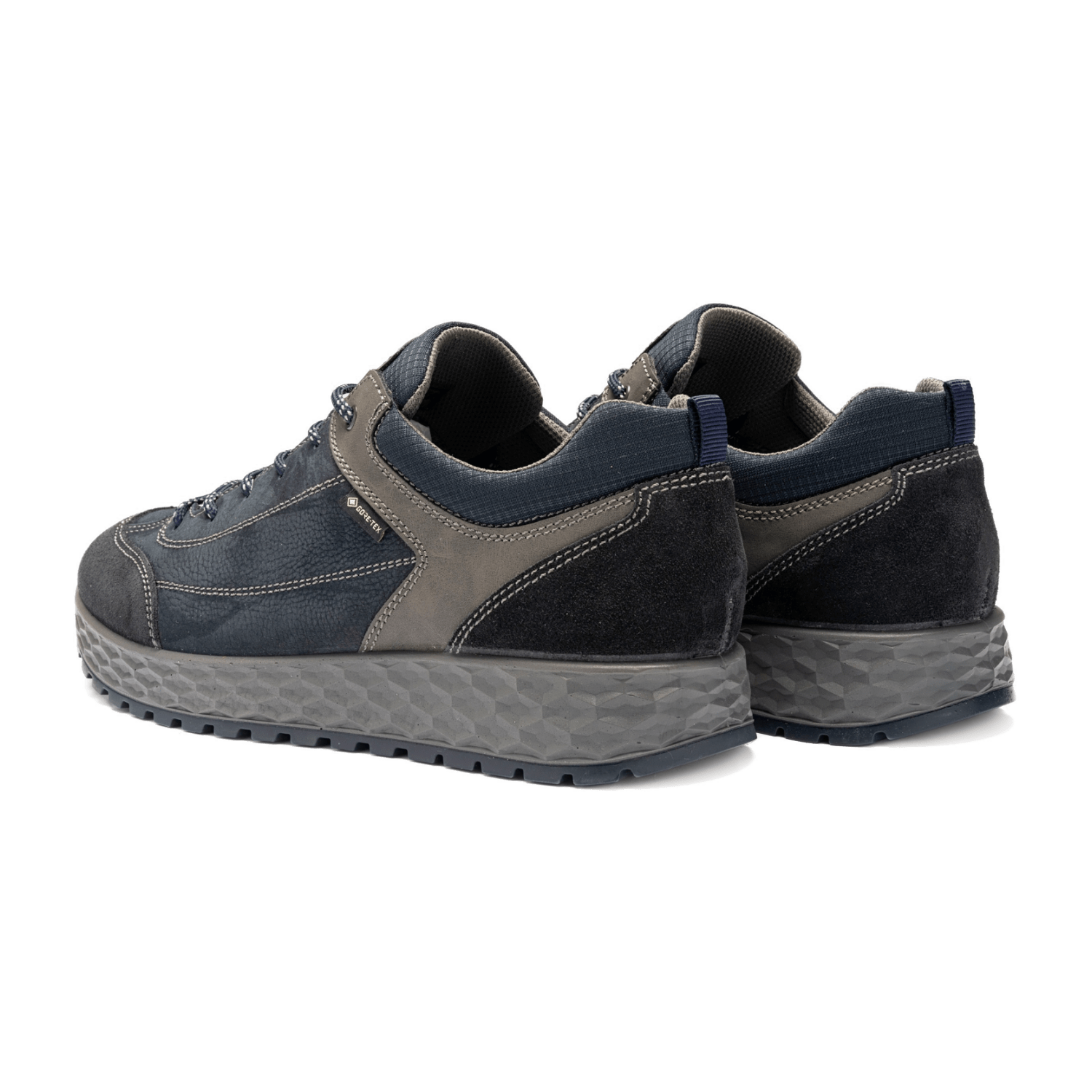 32313530313337-0001-eu_4000