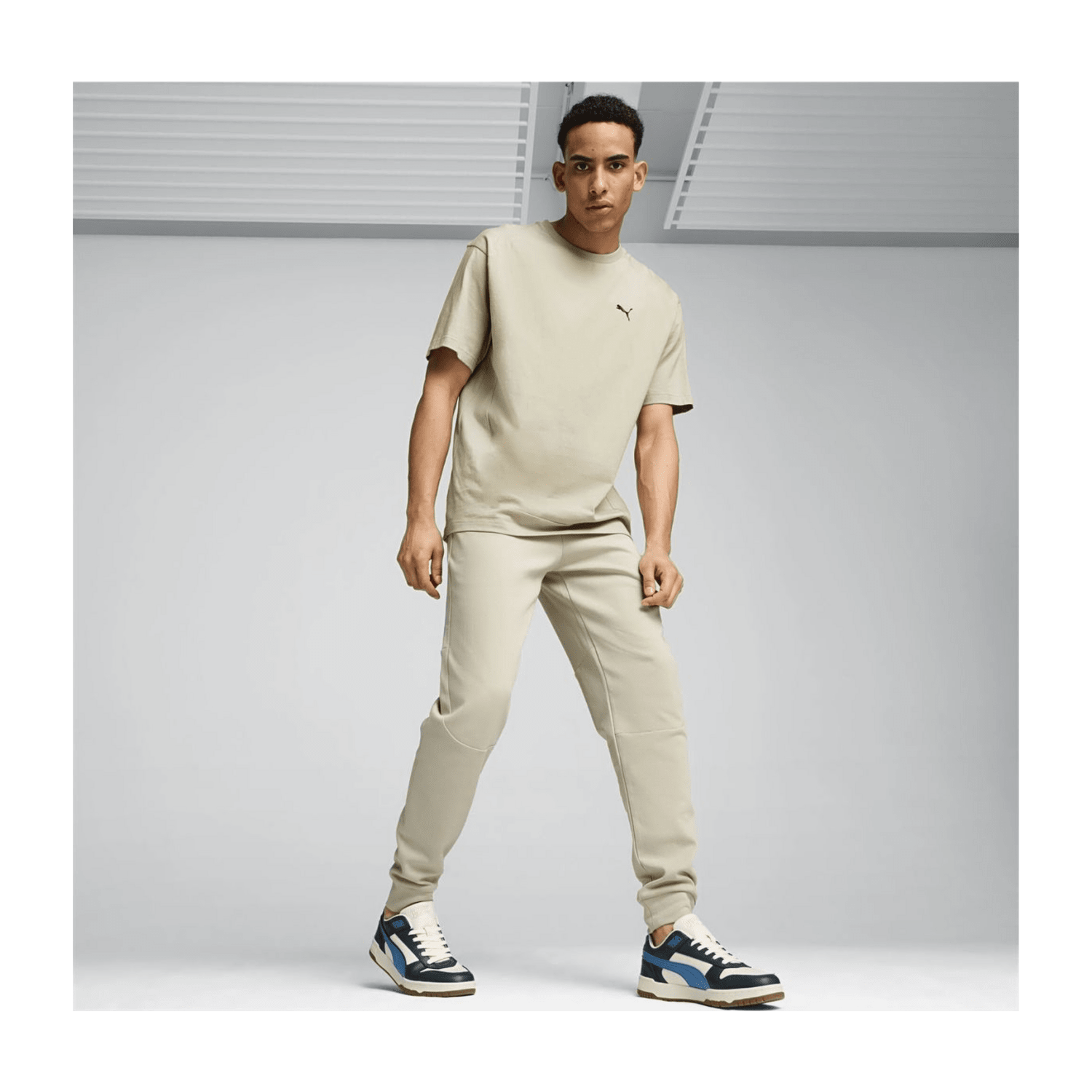 32313733353238-0001-uk_105