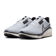 Nike Vomero 17