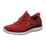 Skechers summits key pace