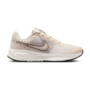 Nike Run Defy Women\"s Road Run