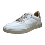 Ambitious offwhite