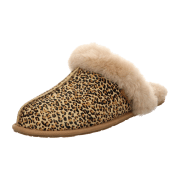 UGG AV